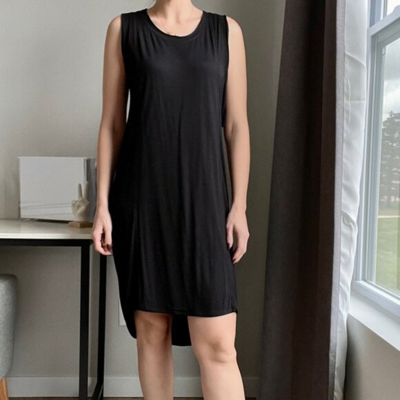 🔥Open Back LBD - Picture 2 of 9